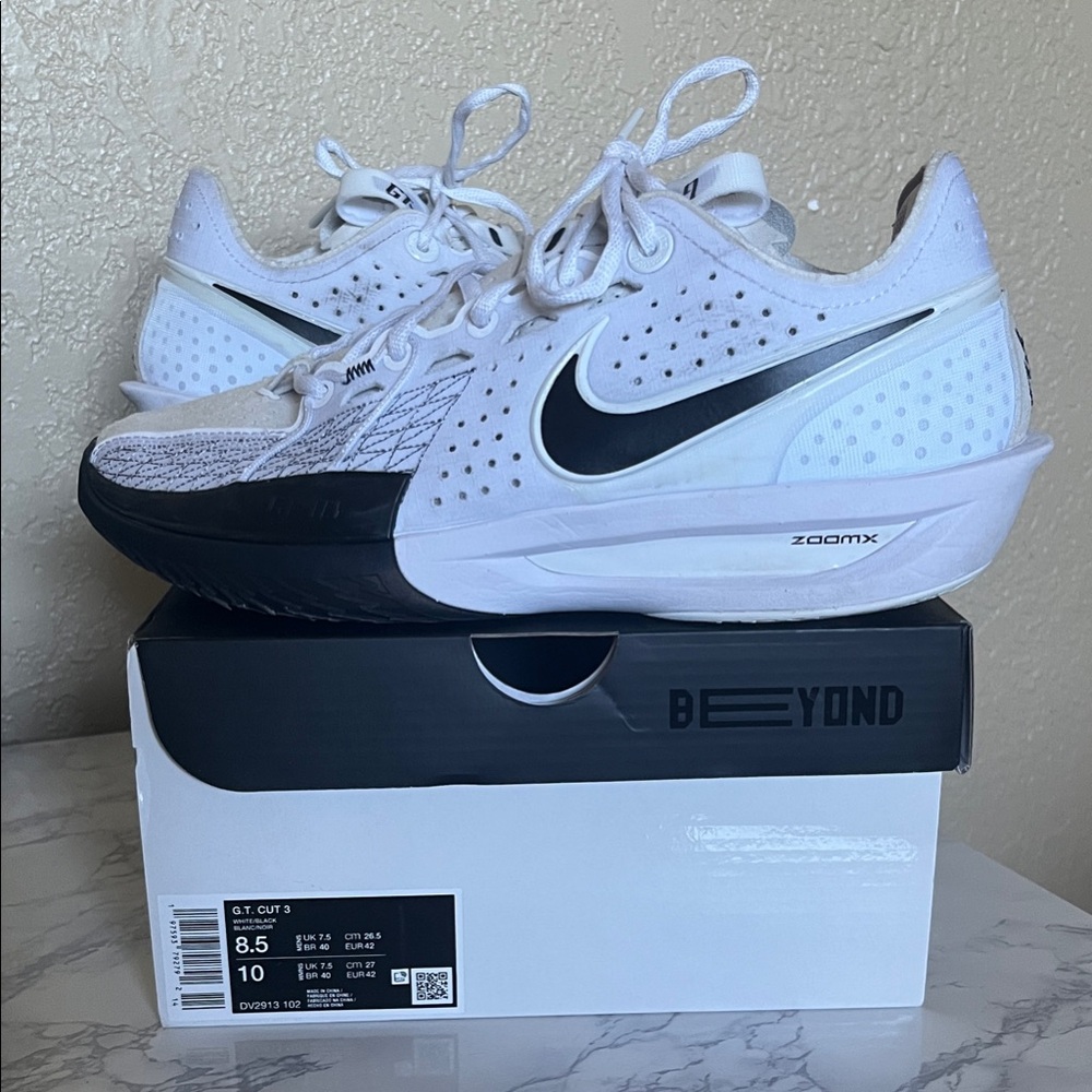 Nike Men's G.T Cut 3 Size 8.5 / W 10
